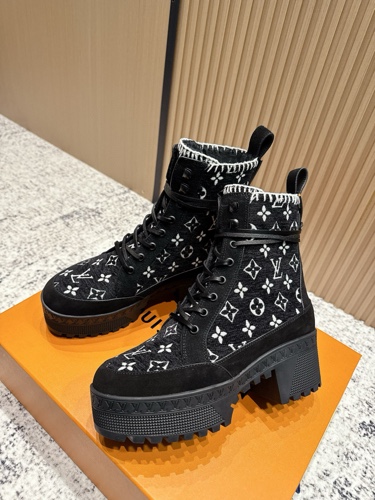 Women Louis Vuitton Shoes-545
